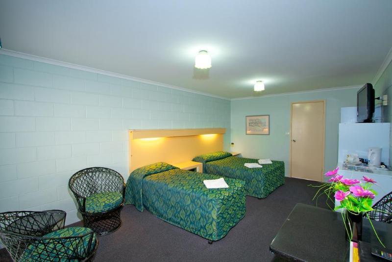 Y Motels Rockhampton Kültér fotó